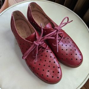 Born Red Leather Polka Dot Perforated Oxford 7.5